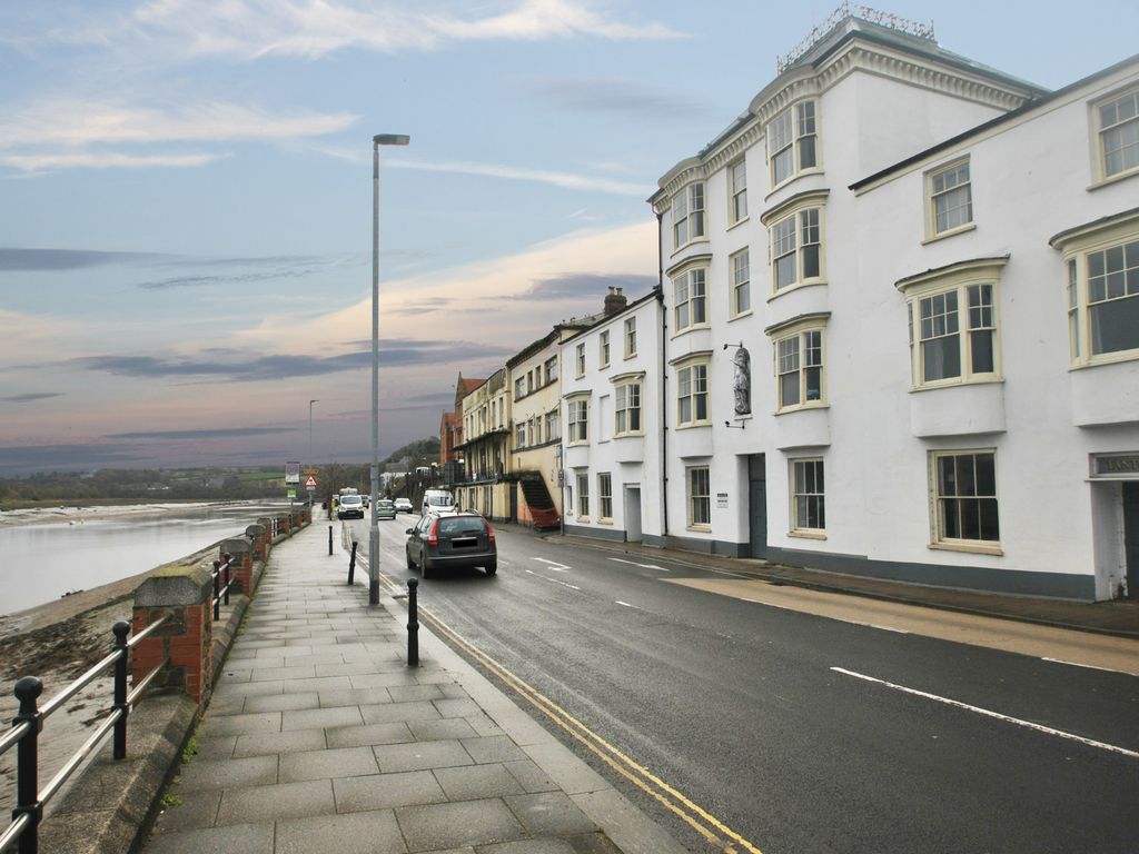 Retail premises to let in New Road, Bideford EX39, £10,000 pa Zoopla