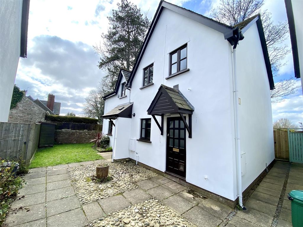 2 bed semidetached house for sale in Sycamore Court, St. Arvans