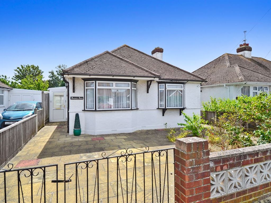 2 bed detached bungalow for sale in Russell Drive, Whitstable CT5, £
