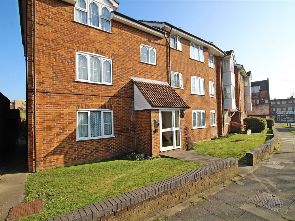 2 bed flat for sale in Torrington Drive, Harrow HA2, £315,000 Zoopla