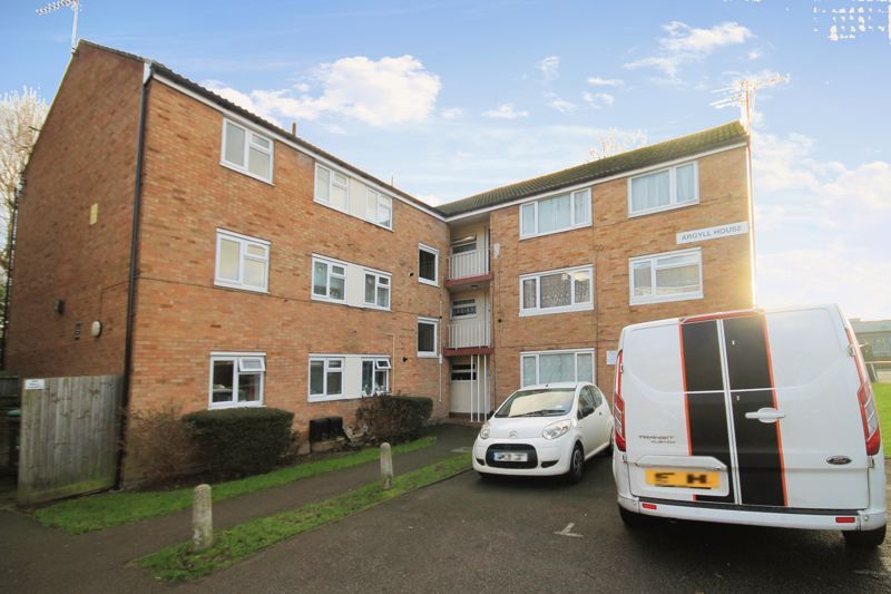 2 bed flat for sale in The Farmlands, Northolt UB5 Zoopla