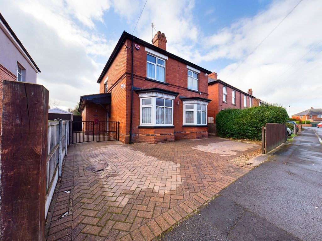 3 bed detached house for sale in Hillcrest Road, Wheatley Hills