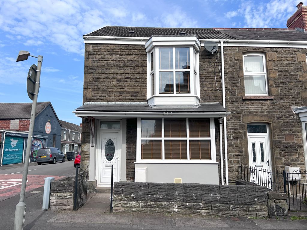 3 bed end terrace house for sale in Elgin Street, Manselton, Swansea