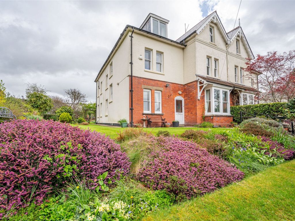 6 bed semidetached house for sale in Lansdown Road, Abergavenny NP7, £