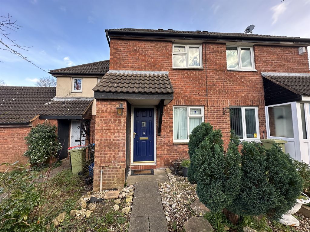 2 bed terraced house for sale in Arncliffe Drive, Heelands, Milton