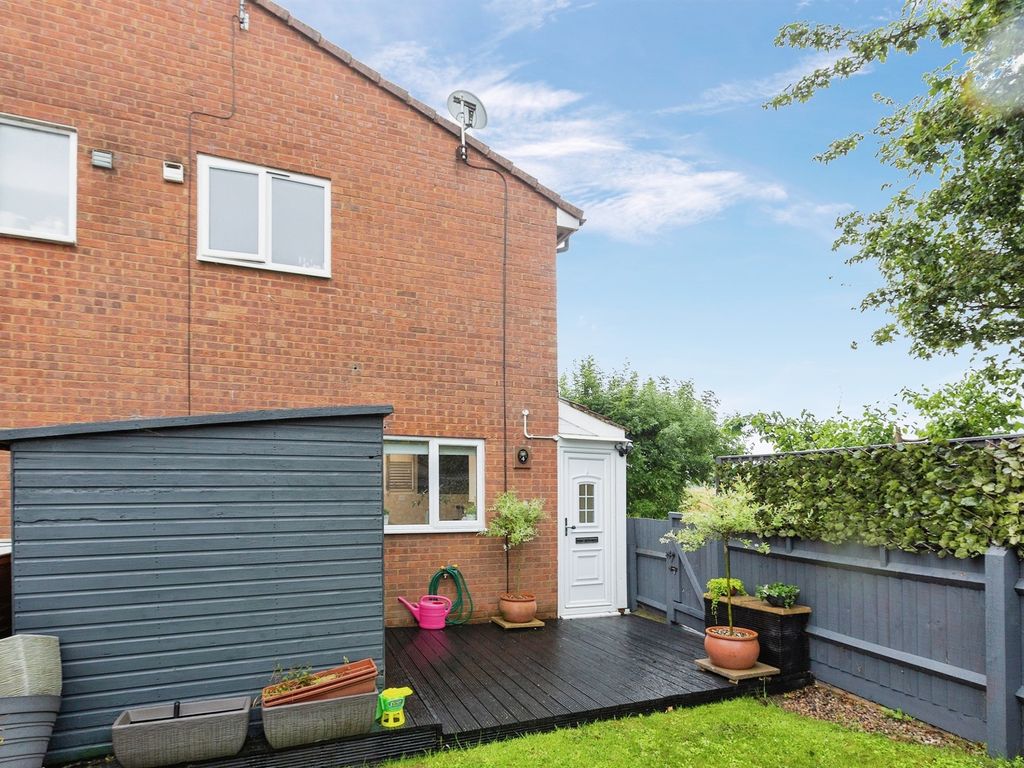 2 bed property for sale in Tolman Court, Willows, Aylesbury HP21 Zoopla