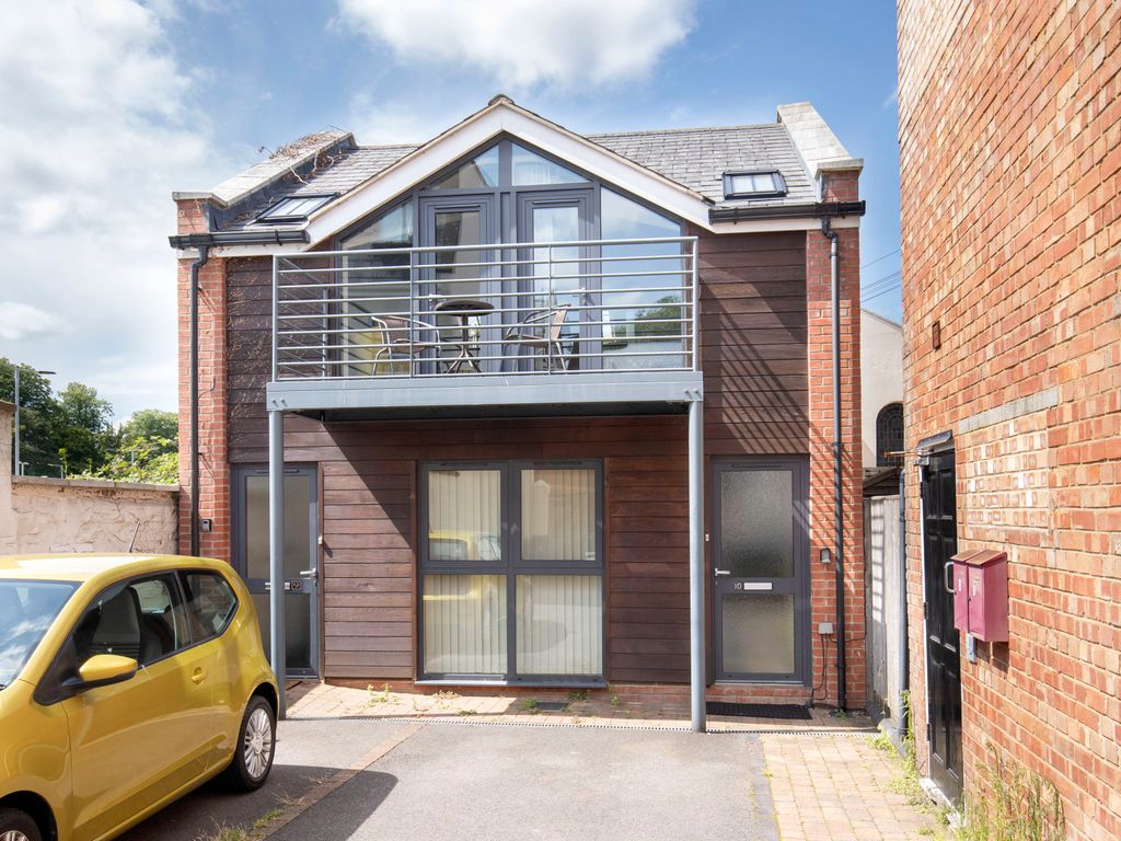 1 bed flat to rent in St. Terrace, Cheltenham GL50, £1,000 pcm Zoopla