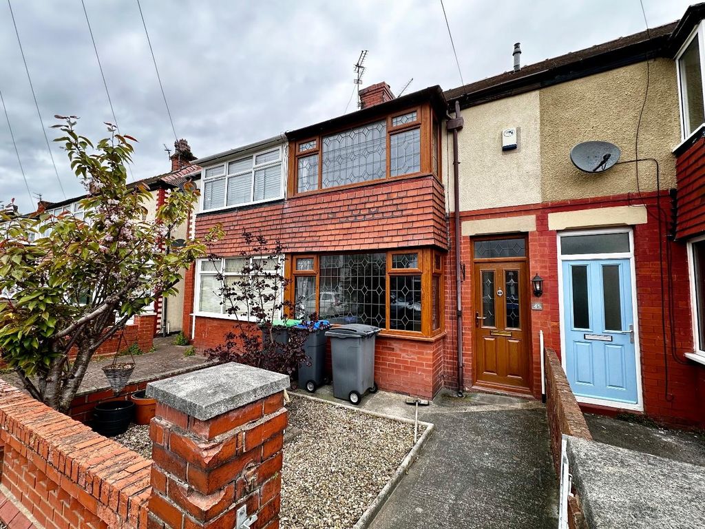 2 bed property for sale in Willowbank Avenue, Blackpool FY4, £105,000