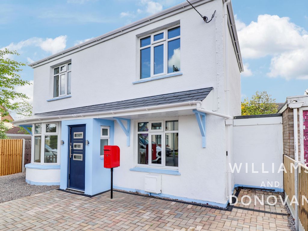 3 bed detached house for sale in Beech Road, Benfleet SS7 Zoopla