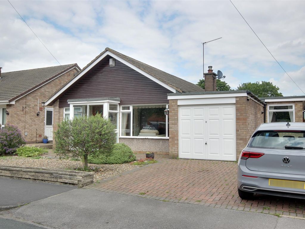 3 bed detached bungalow for sale in Derrymore Road, Willerby, Hull HU10