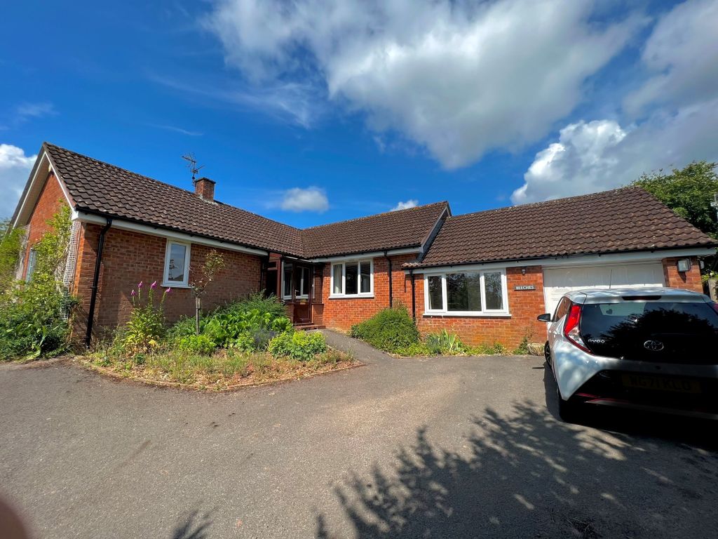 4 bed bungalow to rent in Langford Budville, Wellington TA21 Zoopla