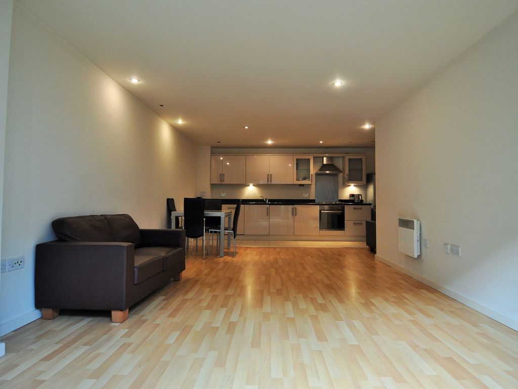 2 bed flat to rent in Masshouse Plaza, Birmingham B5 Zoopla