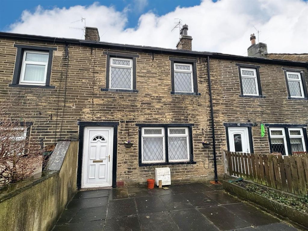 2 bed terraced house for sale in Club Street, Bradford BD7, £89,950