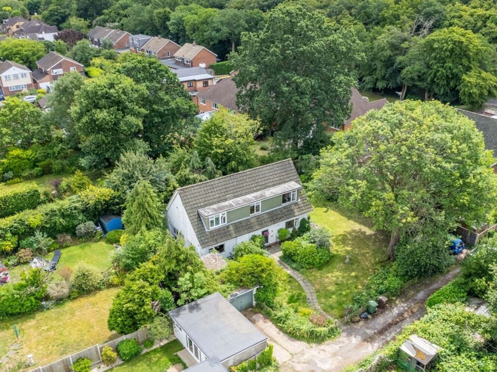 3 bed detached house for sale in Mount Pleasant Lane, Bricket Wood, St