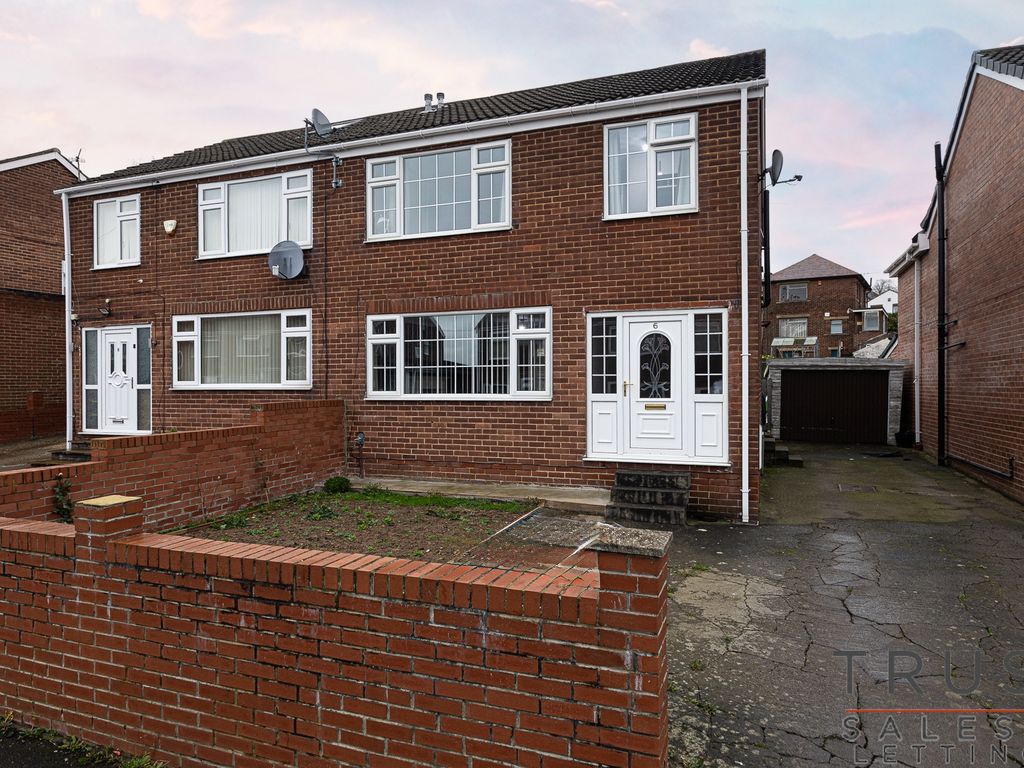 3 bed semidetached house for sale in Hawke Avenue, Heckmondwike WF16