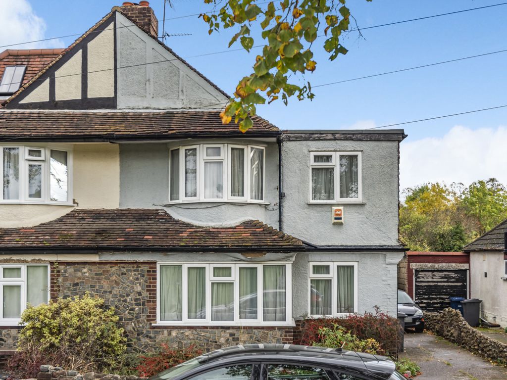 3 bed semidetached house for sale in Great Bushey Drive, Whetstone