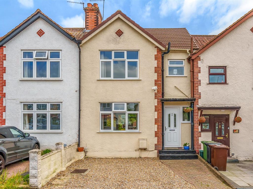 3 bed terraced house for sale in The Greenway, Epsom KT18 Zoopla