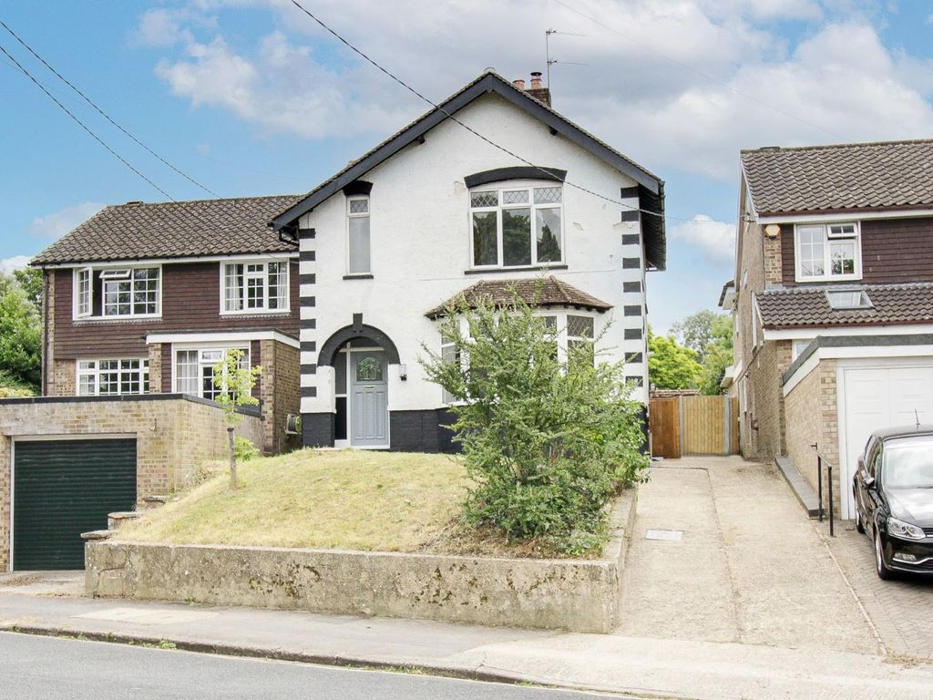 3 bed detached house for sale in Church Road, Eastleigh