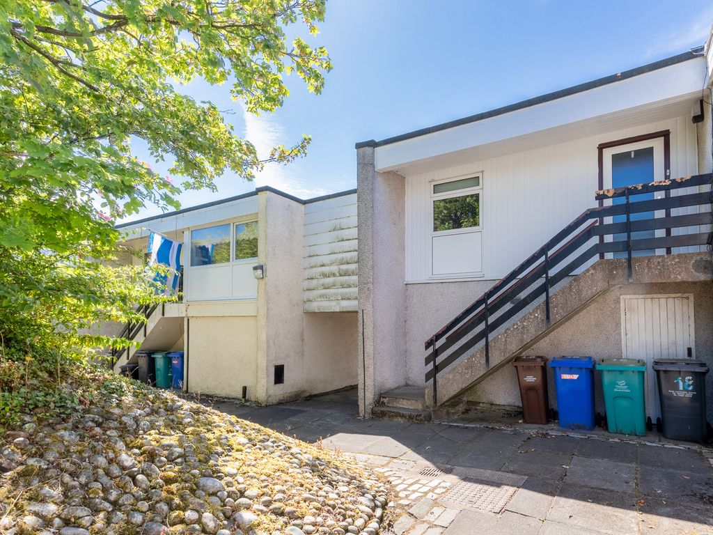 2 bed end terrace house for sale in 18 Berryhill Road, Cumbernauld G67