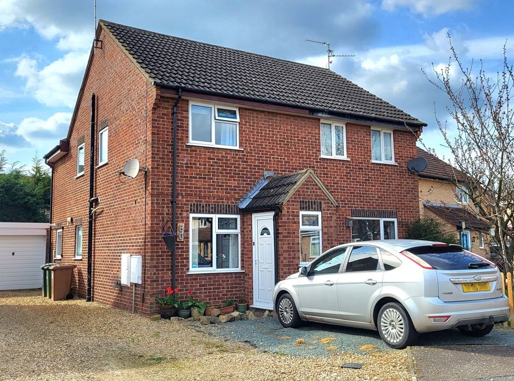 3 bed semidetached house for sale in Sevenacres, Orton Brimbles