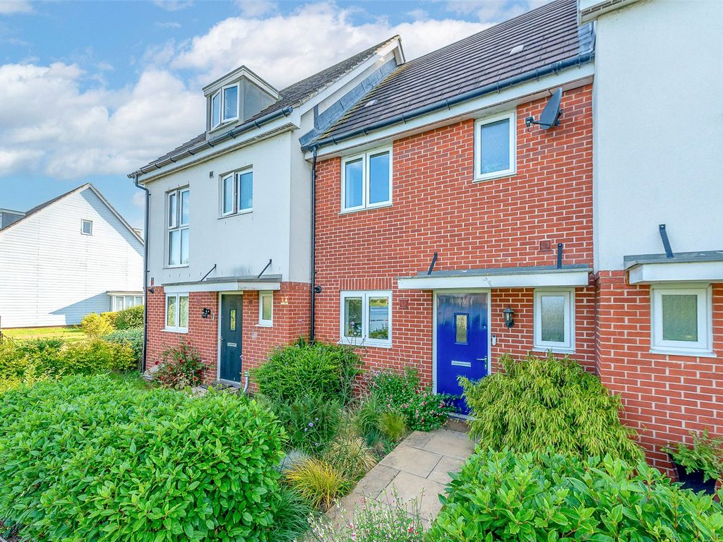 3 bed terraced house for sale in Ellingham View, Dartford, Kent DA1, £