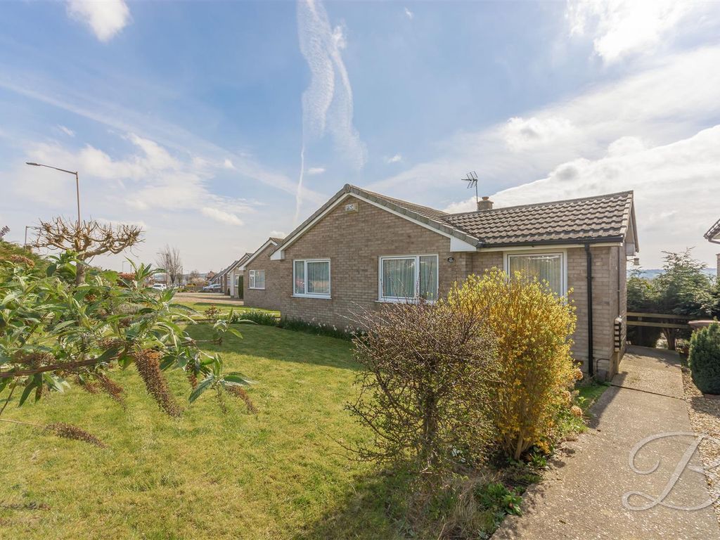 3 bed detached bungalow for sale in Skegby Lane, Mansfield NG19, £