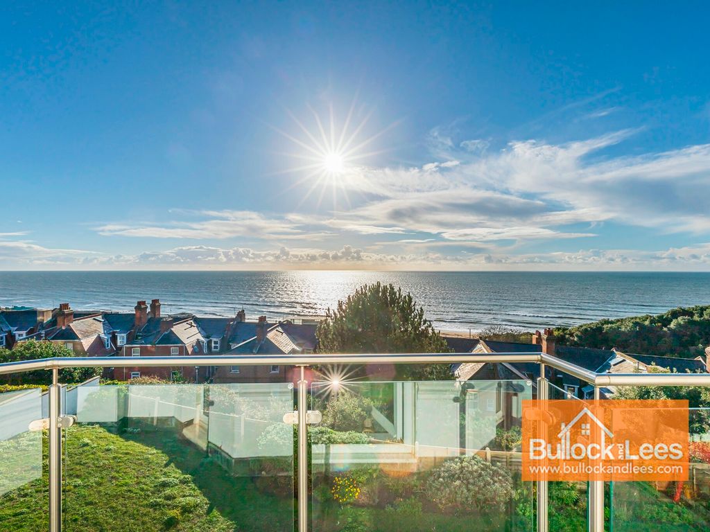 2 bed flat for sale in Spa Road, Bournemouth BH5