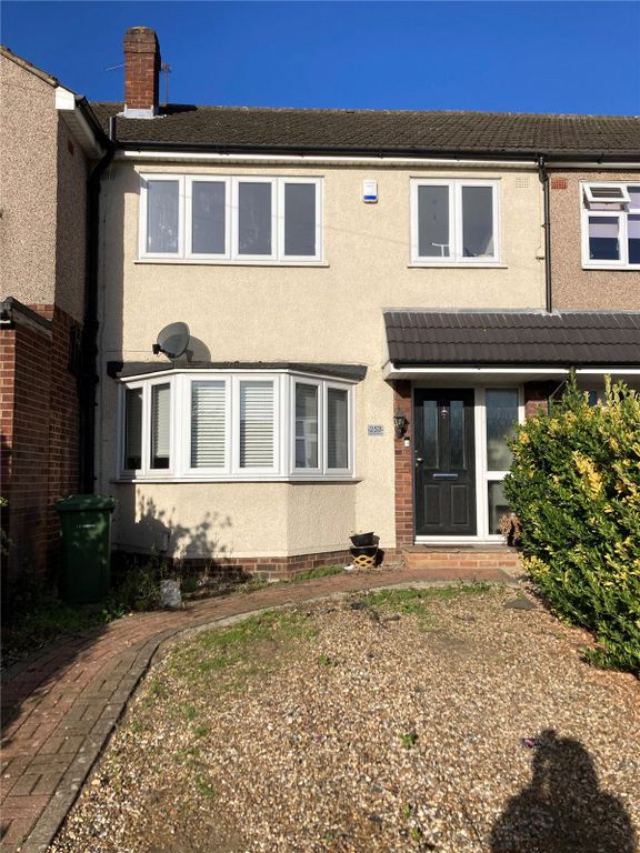 3 bed terraced house to rent in Front Lane, Upminster RM14 Zoopla