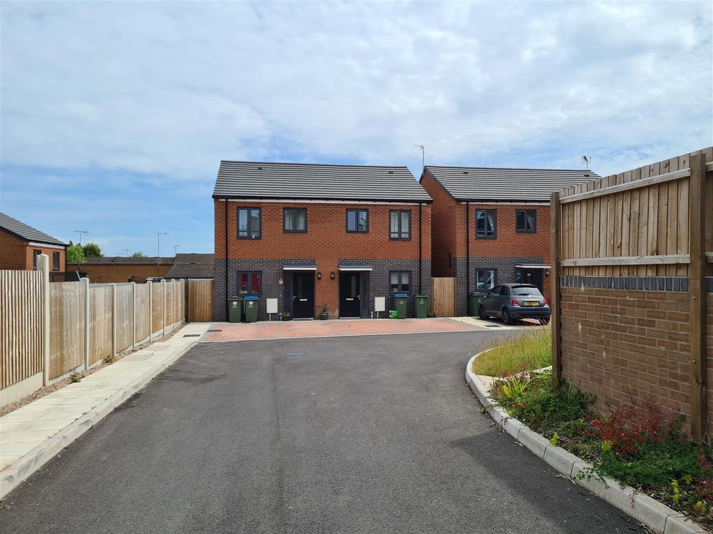 Edwin Rogers Walk, Coventry CV4  