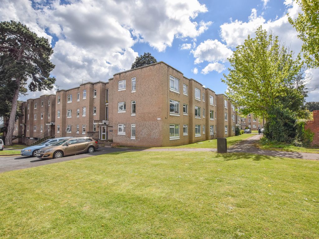 1 bed flat to rent in Rawdon Drive, Hoddesdon EN11, £900 pcm Zoopla