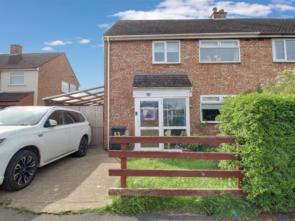 3 bed semidetached house for sale in Paygrove Lane, Longlevens