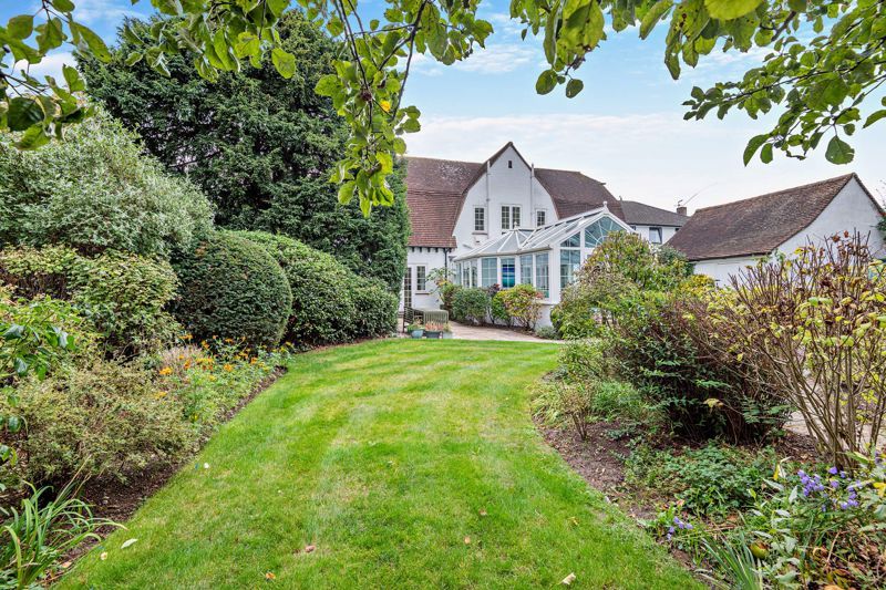 4 bed detached house for sale in Avenue Road, Epsom KT18, £1,595,000