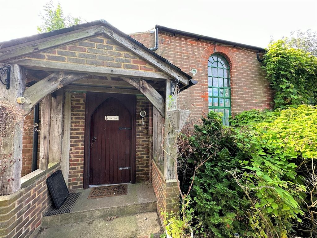 1 bed cottage to rent in Dassels, Braughing, Ware SG11, £1,000 pcm Zoopla