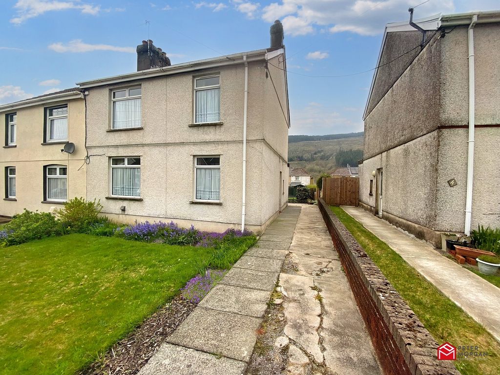 3 bed semidetached house for sale in Rheola Avenue, Resolven, Neath