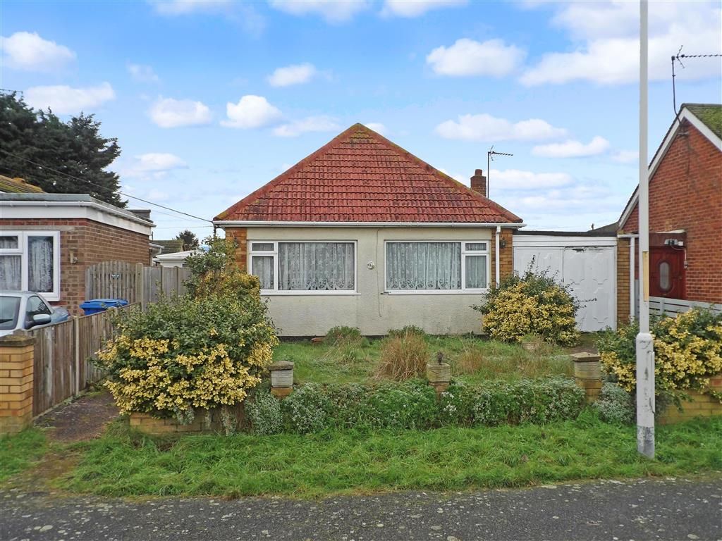 3 bed detached bungalow for sale in Danes Drive, Bay View, Sheerness