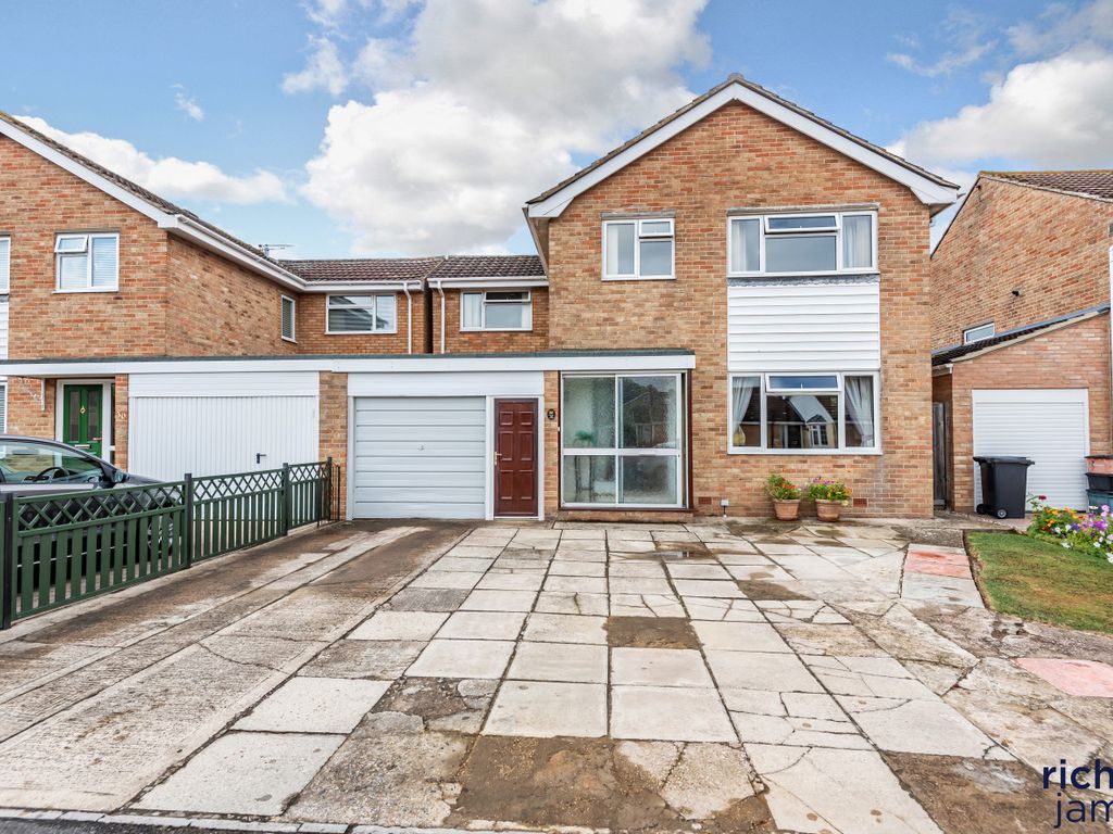 4 bed detached house for sale in Rawston Close, Nythe, Swindon