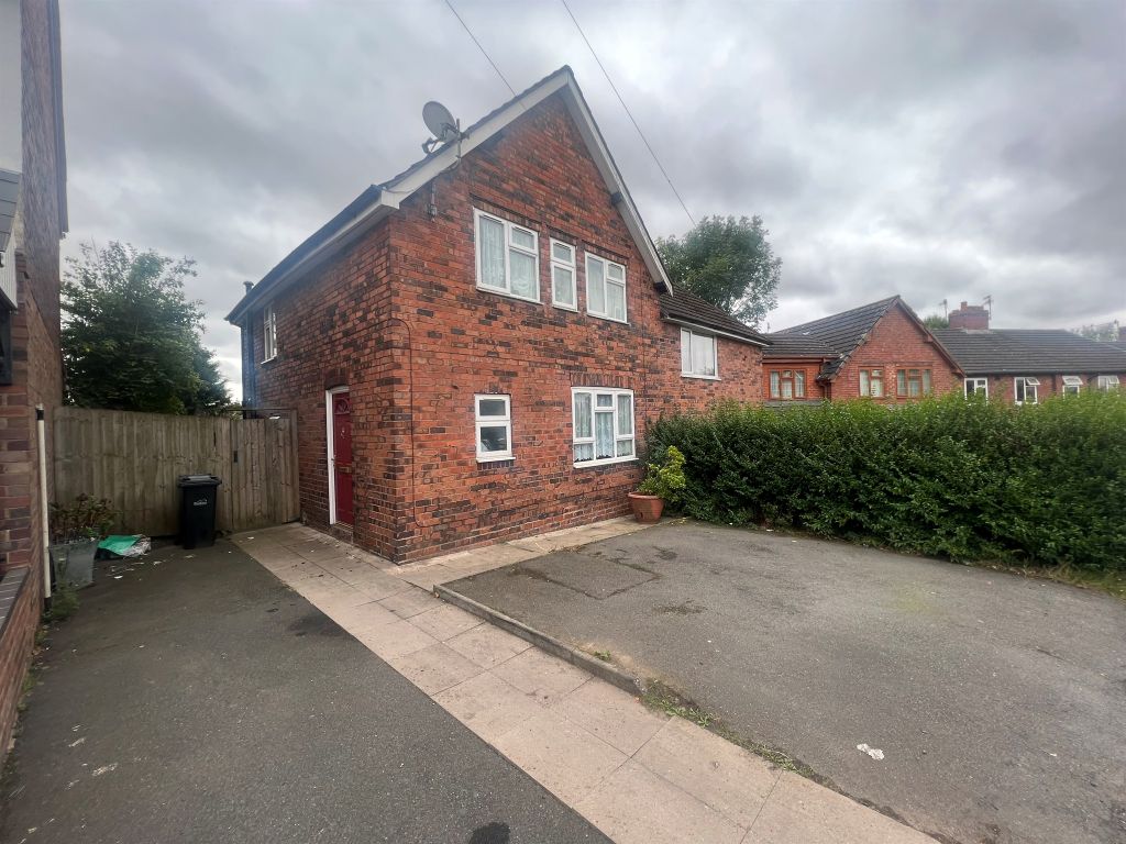 3 bed semidetached house for sale in Selborne Road, Dudley DY2 Zoopla