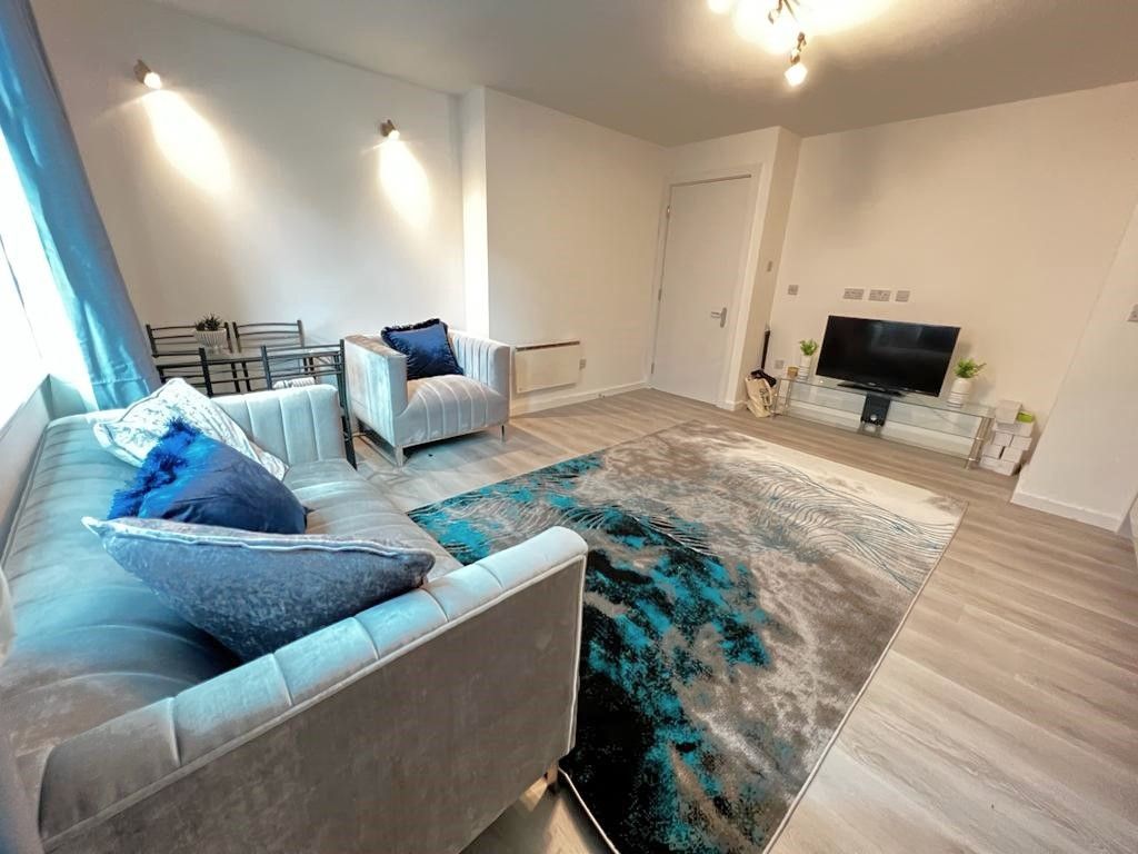 2 bed flat to rent in Chapel Street, Salford M3 Zoopla