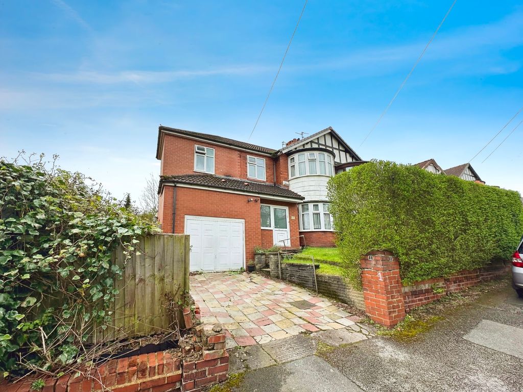 7 bed semidetached house for sale in Stobart Avenue, Prestwich M25, £