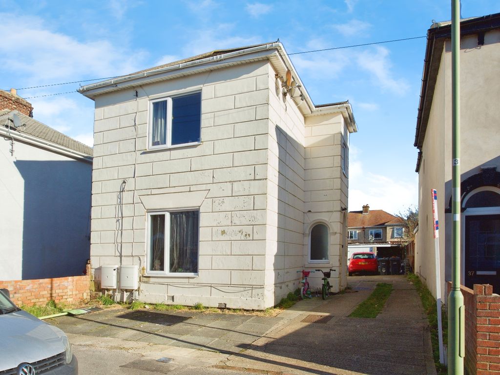 4 bed flat for sale in Alver Road, Gosport, Hampshire PO12, £340,000