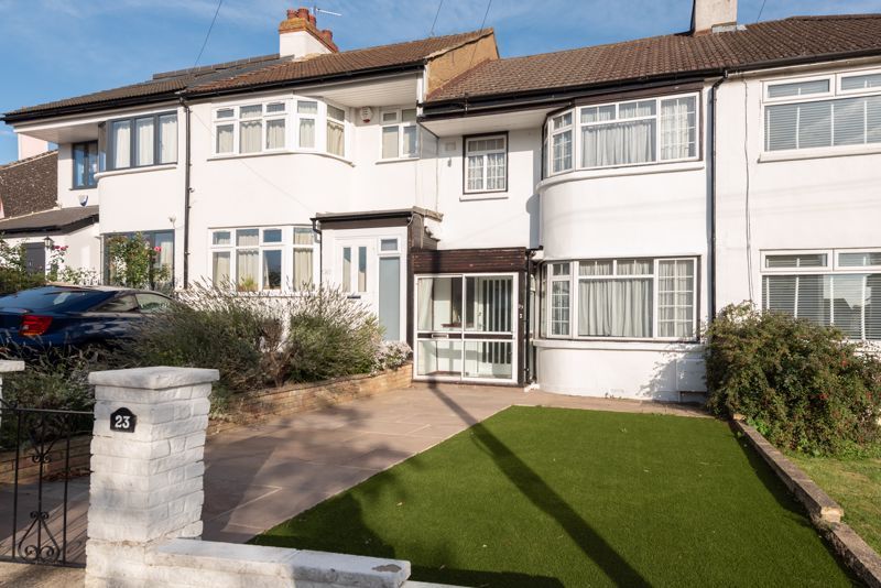 3 bed terraced house for sale in Mansfield Avenue, East