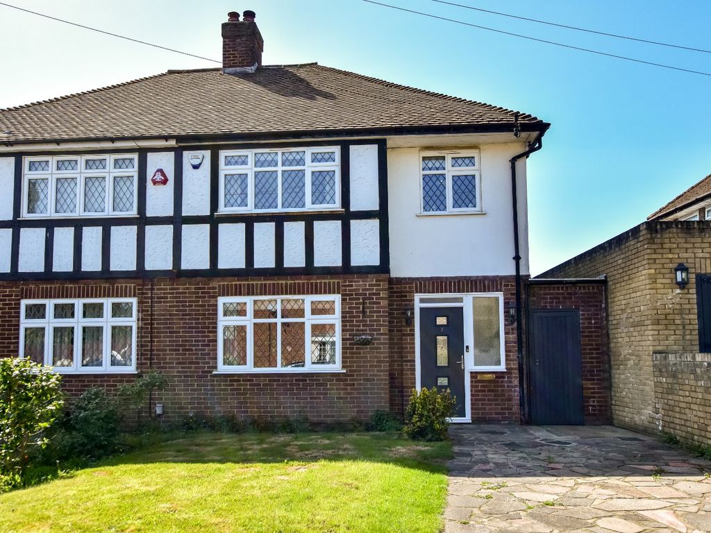 3 bed semidetached house for sale in Hammer Parade, Hunters Lane