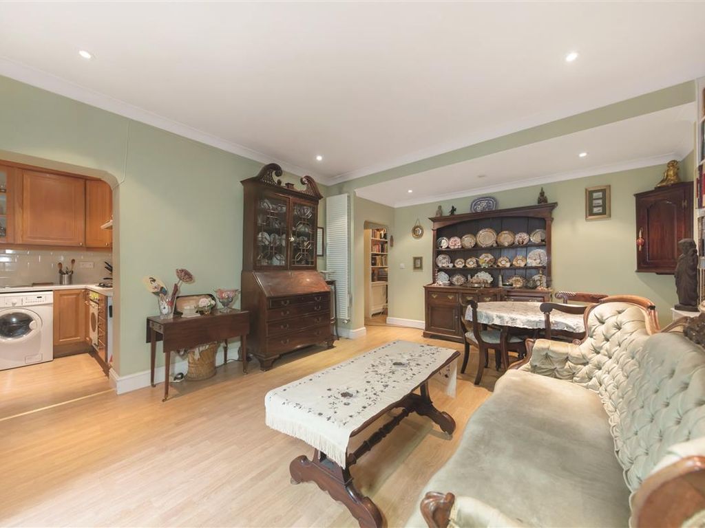 Eccleston Square London SW1V