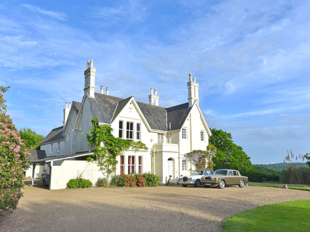 5 bed detached house to rent in Bells Yew Green, Tunbridge Wells TN3