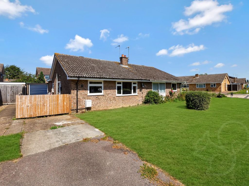3 bed semidetached bungalow for sale in Godmans Lane, Marks Tey