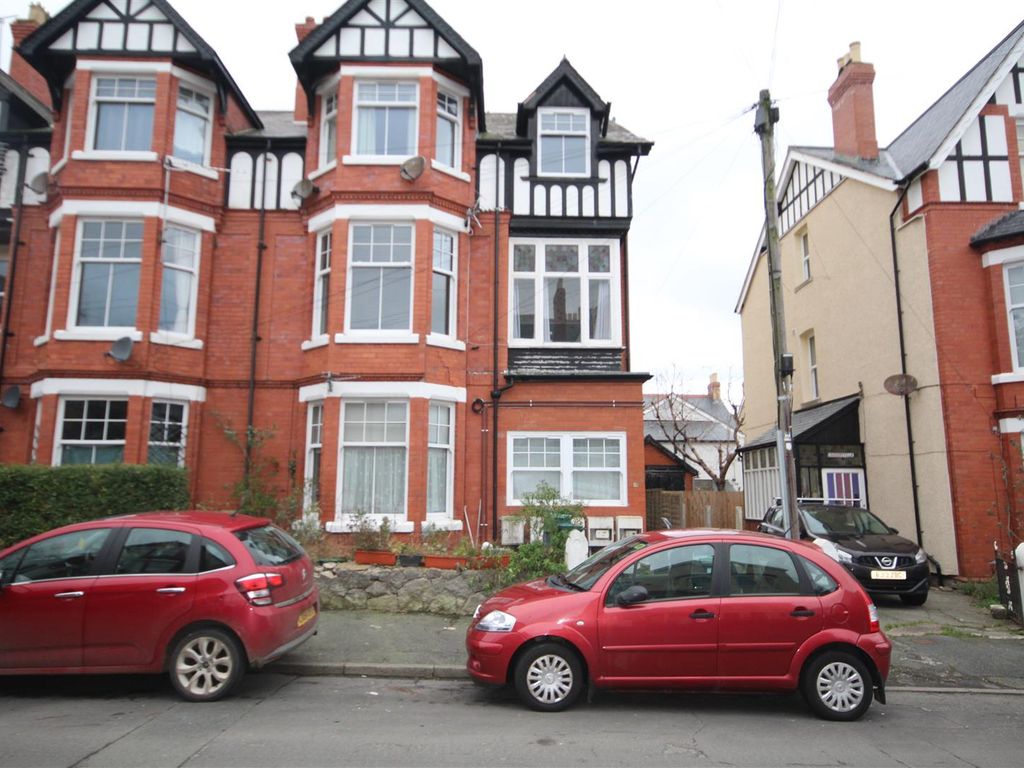 1 bed flat for sale in Lawson Road, Colwyn Bay LL29, £69,500 Zoopla