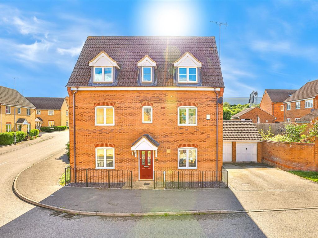 5 bed detached house for sale in Malham Drive, Kettering NN16 Zoopla