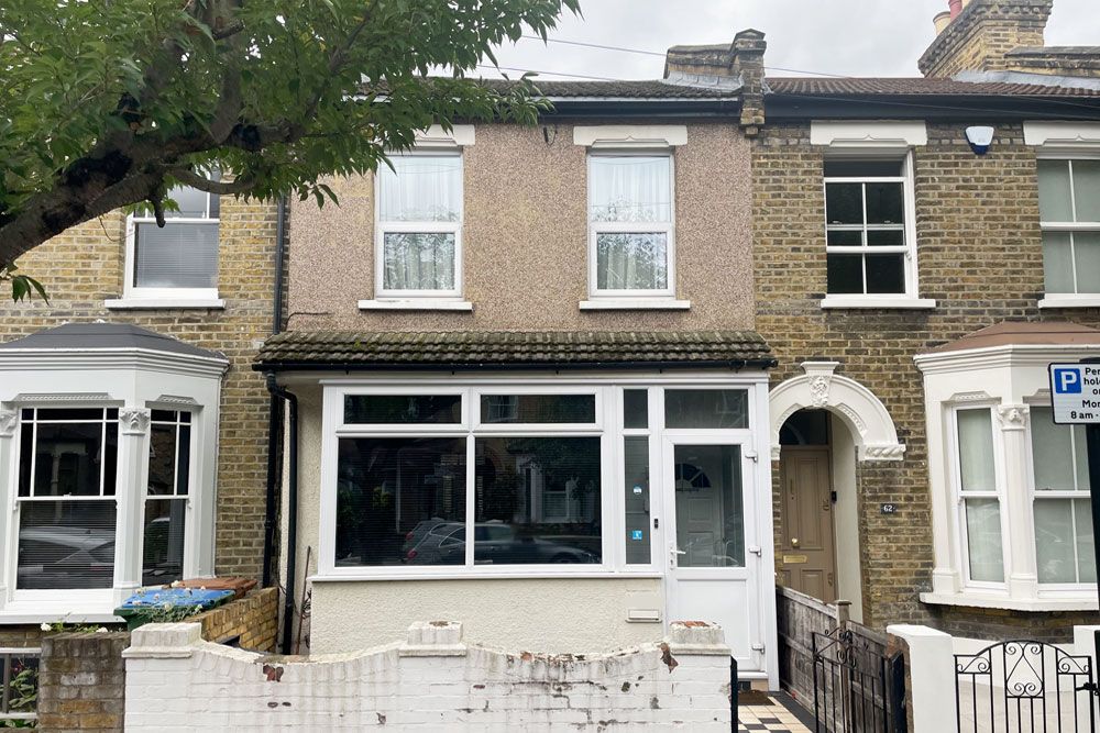 3 bed terraced house to rent in Cheneys Road, London E11, £2,300 pcm