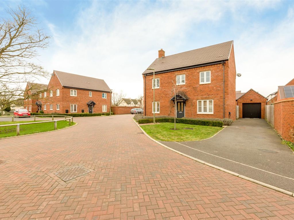 4 bed detached house for sale in James Close, Upper Heyford, Bicester OX25 Zoopla