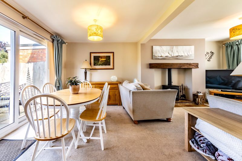 3 bed semidetached house for sale in Herschel Crescent, Littlemore